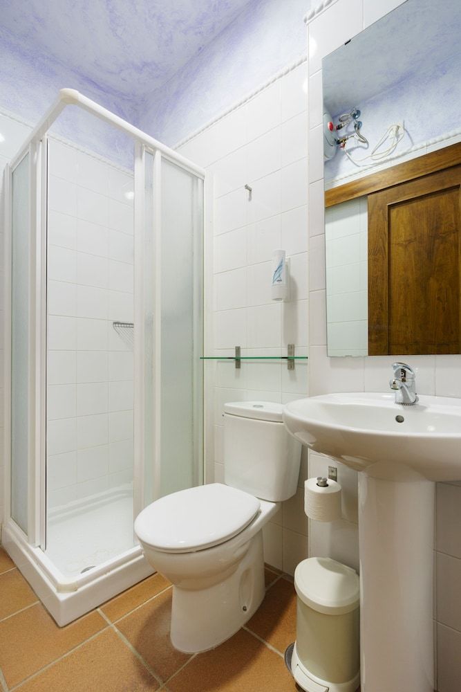 Hostal Oyo El Roc�o Azul