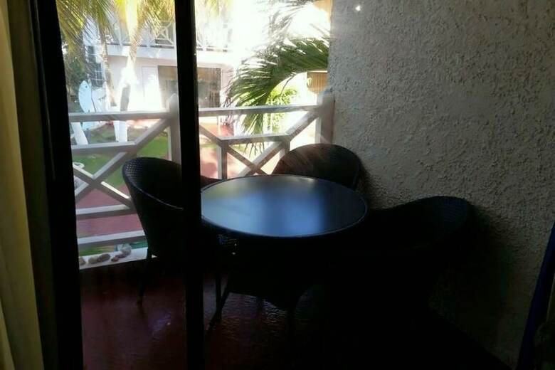 Apartamentos Ocho Rios Beach Resort At Chrisann