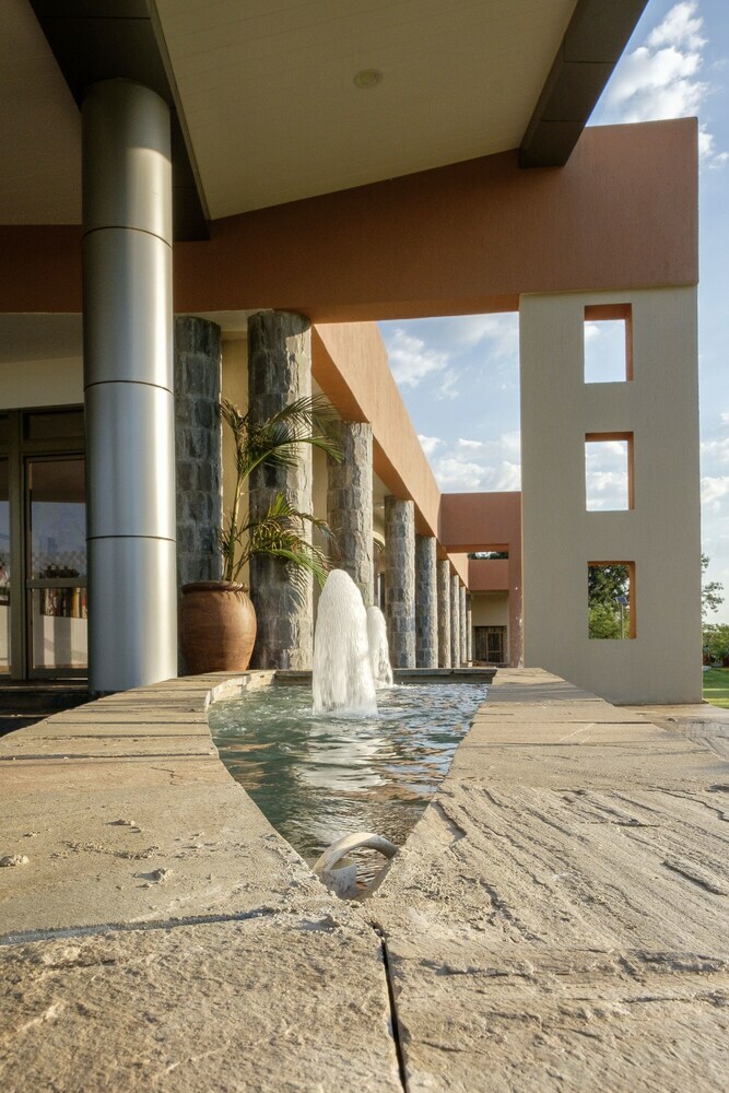 Twangale Park Hotel