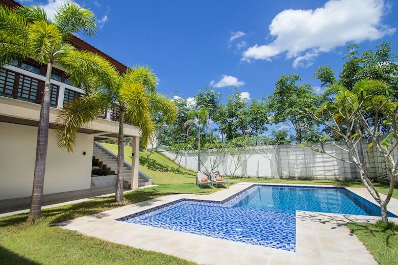 Aonanta Pool Villas