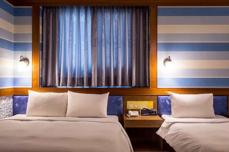 Golden Phoenix Hotel