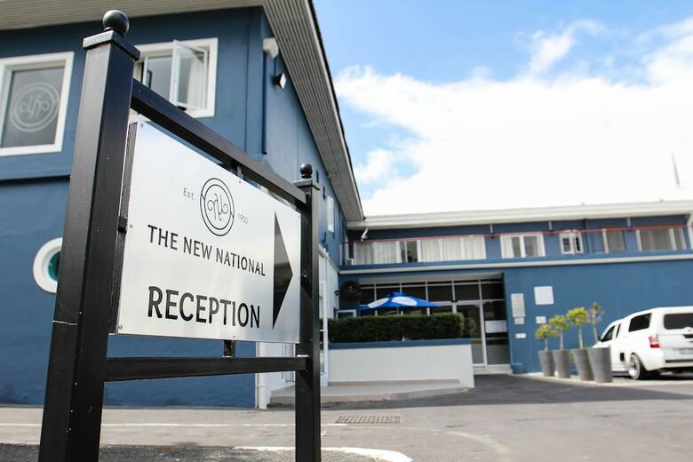 Hotel The New National Lodge & Conference