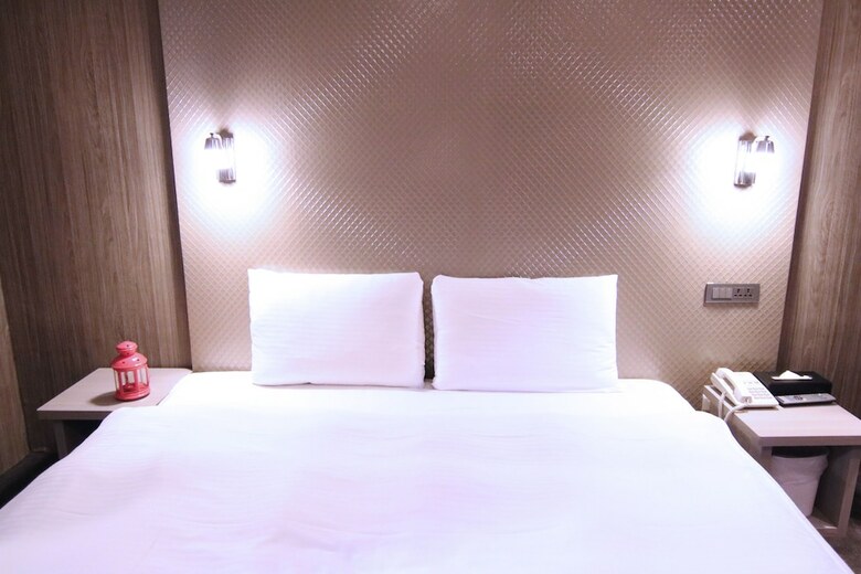 Ximen 101-s Hotel