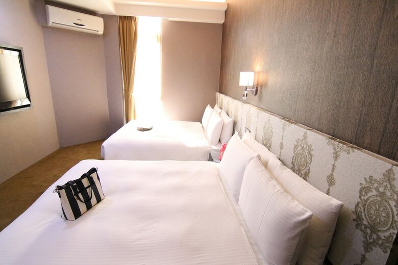 Ximen 101-s Hotel