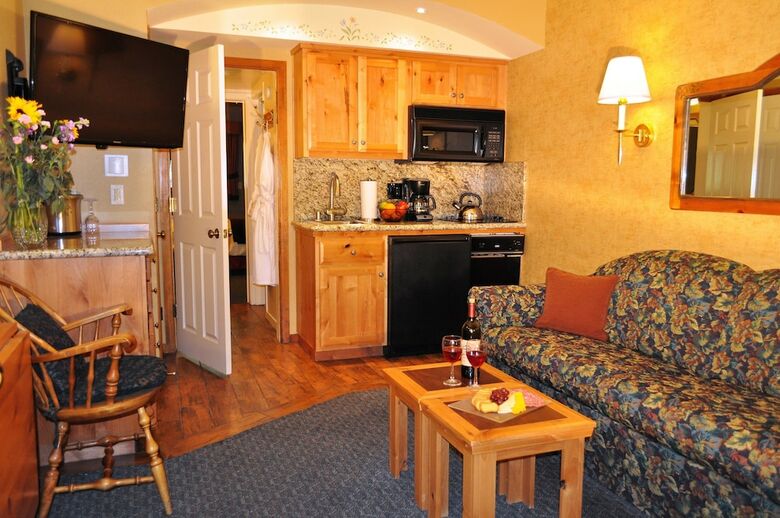 Hotel Worldmark By Wyndham Olympic Village Inn