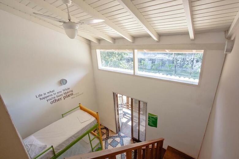Hostal Pousada Tubes