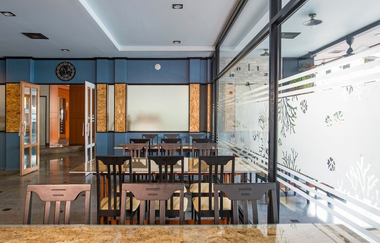 Hostal Amity Poshtel
