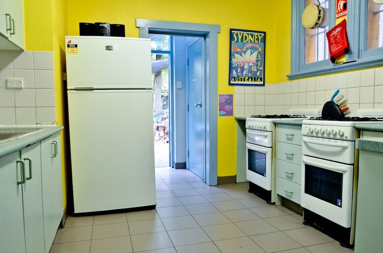 Hostal Blue Parrot Backpackers