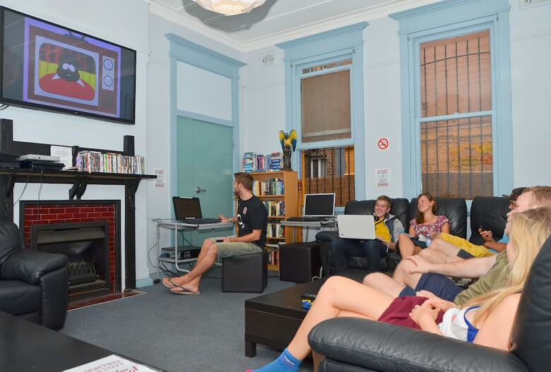 Hostal Blue Parrot Backpackers