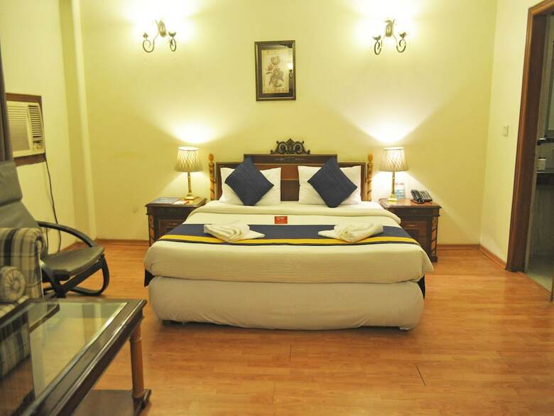Hotel Oyo Flagship 532 Sikanderpur Metro Station
