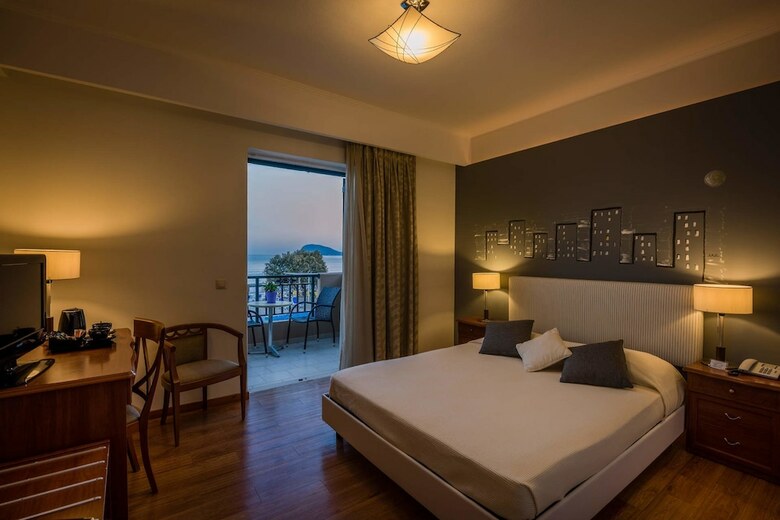 Hotel Mediterranean Beach Resort