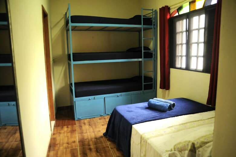 Hostal Le House Hostel