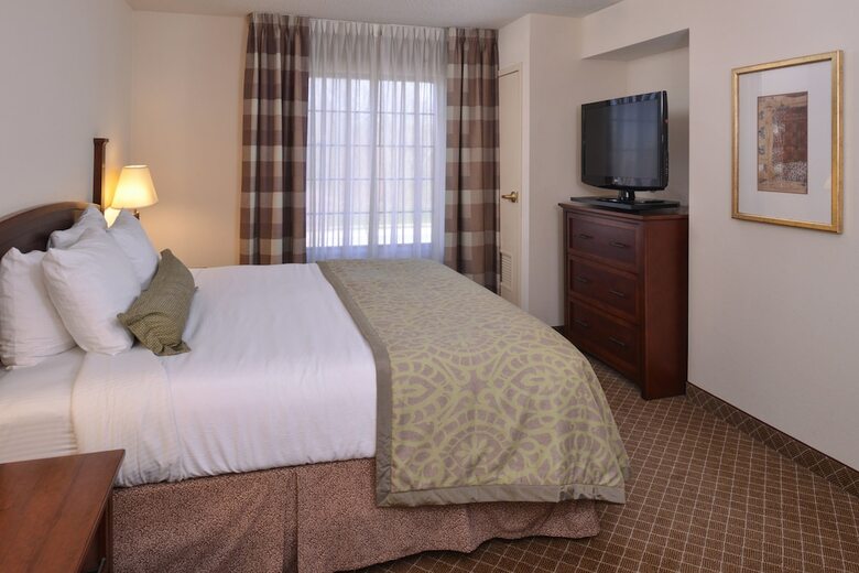 Hotel Staybridge Suites Indianapolis-airport