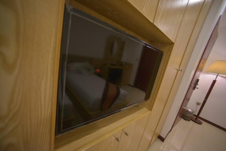 Hotel Hathaa Beach Maldives