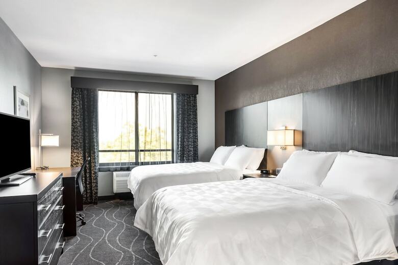 Holiday Inn Hotel & Suites Silicon Valley - Milpitas