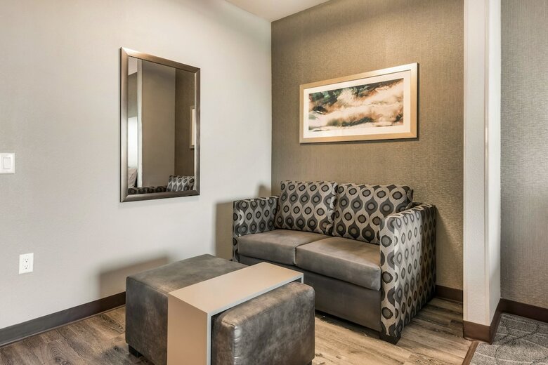 Holiday Inn Hotel & Suites Silicon Valley - Milpitas