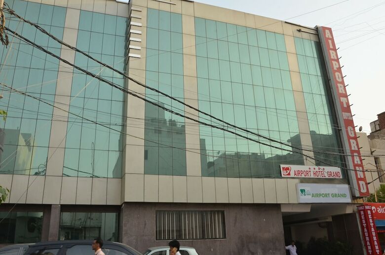 Airport Hotel Grand Delhi