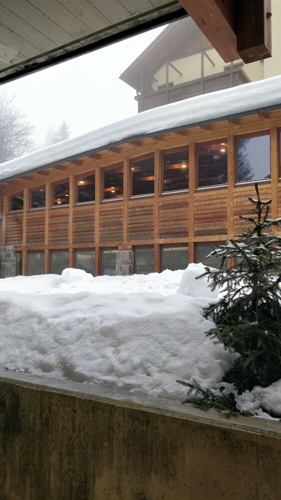 Residencia Rta Nevesole Folgarida