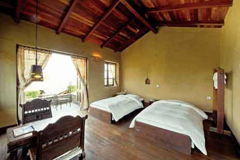 Hotel Dhampus Resort