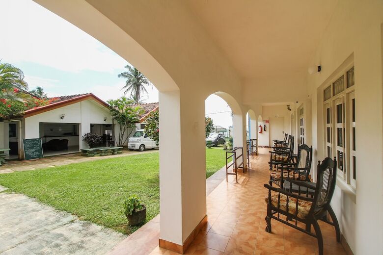 Hotel Oyo 490 Shangrela Beach Resort