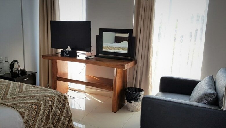 Villa 808 Residence
