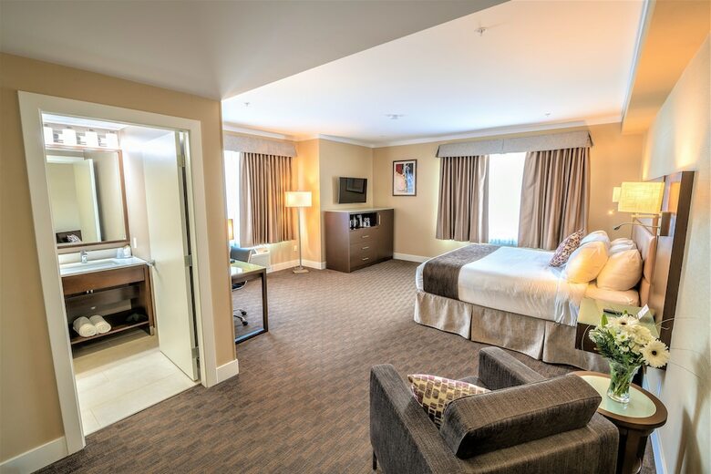 Mstar Hotel