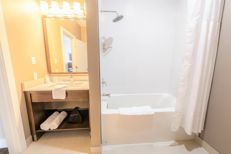 Mstar Hotel