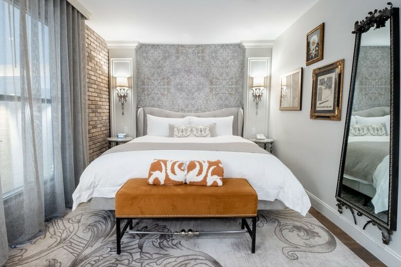 The Ivey's Hotel