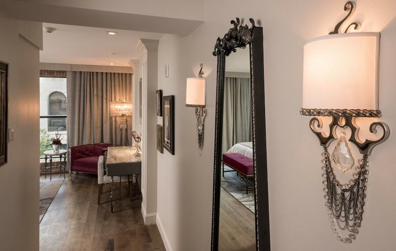 The Ivey's Hotel