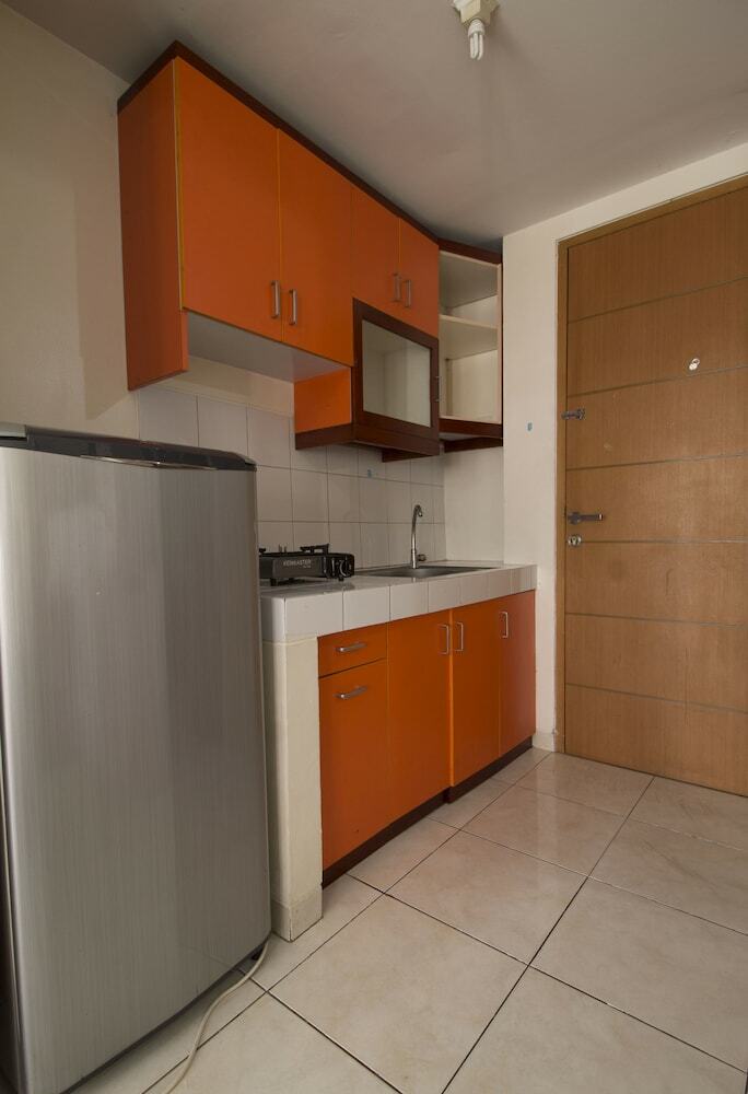 Reddoorz Apartment @ Margonda Residence