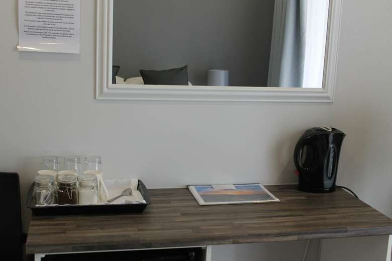 Bed & Breakfast Phoenix Lodge And Waterside Accommodation