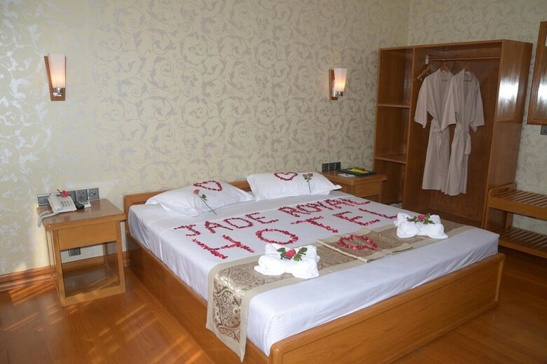 Jade Royal Hotel