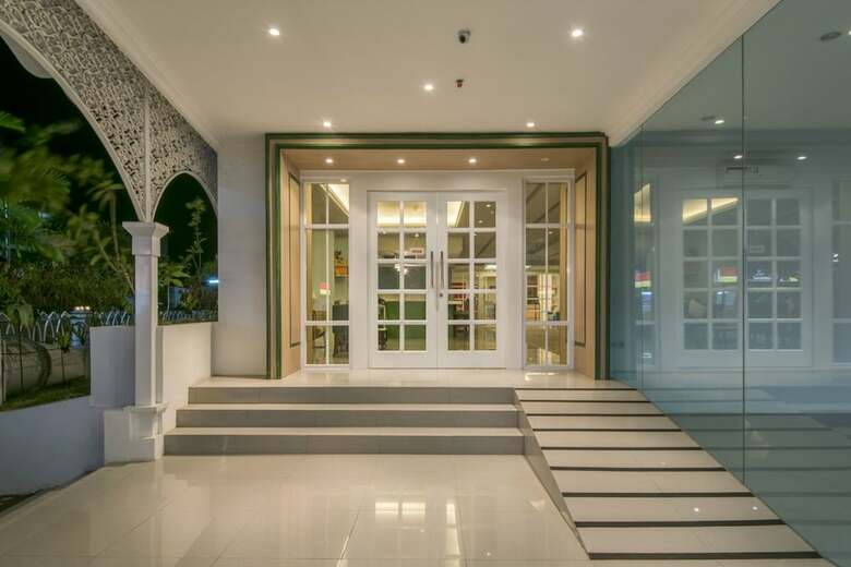 Yan's House Hotel