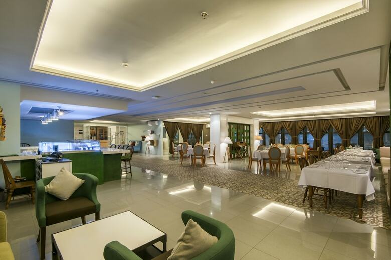 Yan's House Hotel