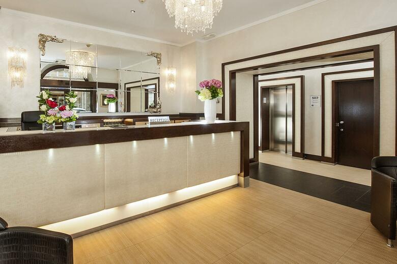 Yes Hotel