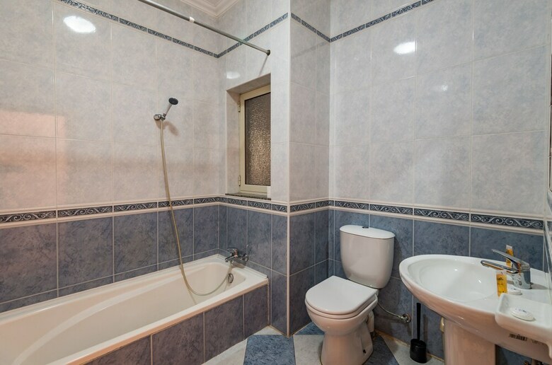 Spinola Bay Mansion Seafront Apartment