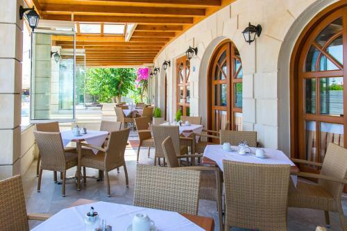 Anita Beach Hotel