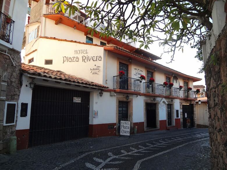 Hotel Plaza Rivera
