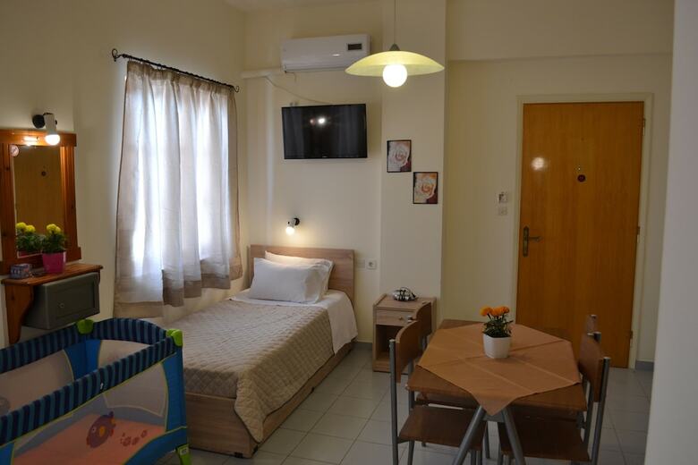 Aparthotel Rania Studios