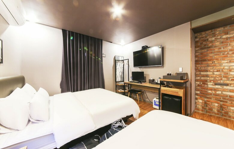 Hotel Gray