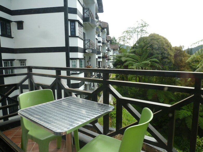 Greenhill Apartment