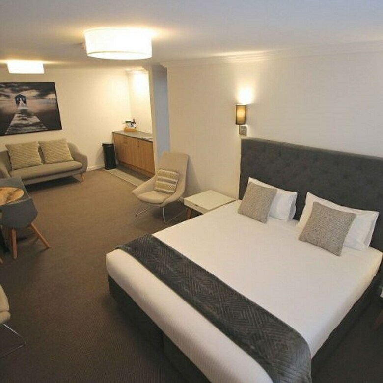 Quays Hotel