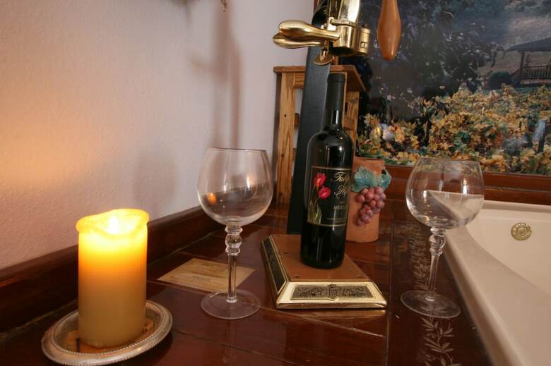 Featherbed Railroad Bed And Breakfast Resort