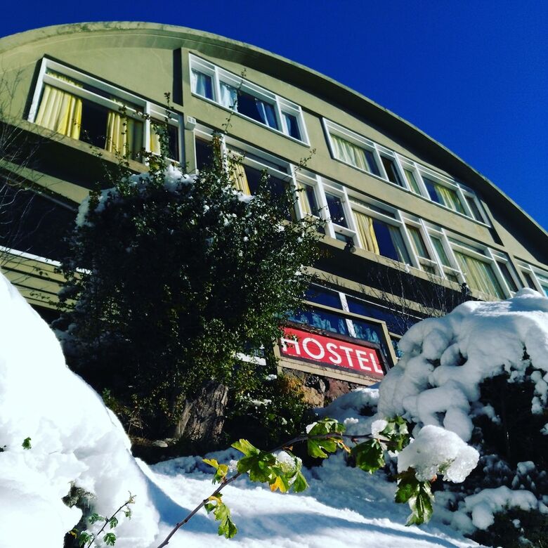 Hostal Moving Hostel Travel
