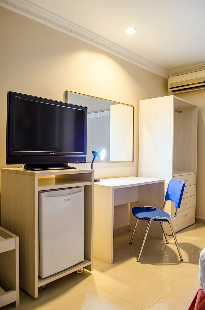 Atalanta Hotel