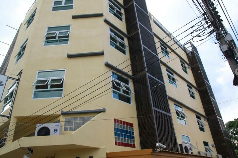 Hotel Au Bon Hostel