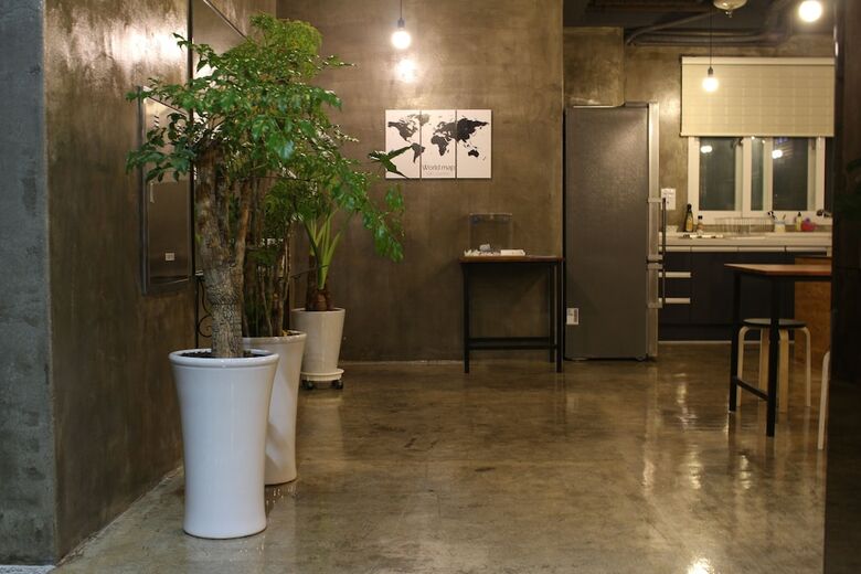 Hostal G House Mini Hotel & Guest House - Hostel