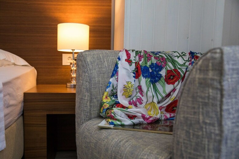 Hotel J&j Bed And Breakfast