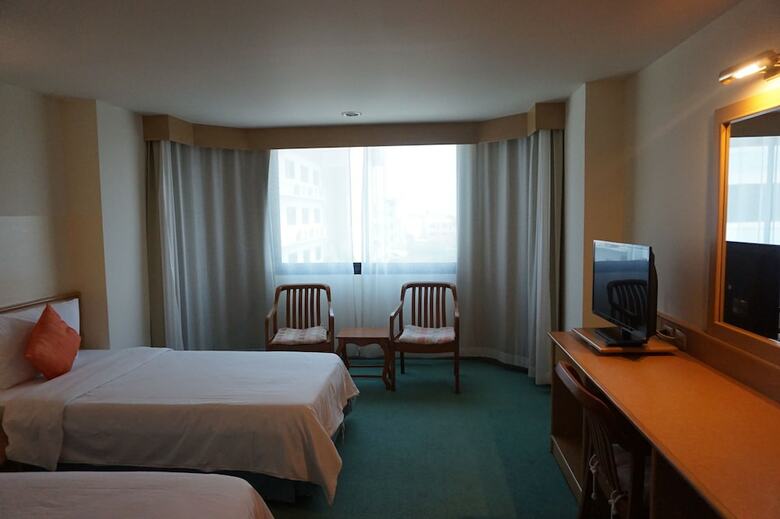 Hotel The Majestic Sakon Nakhon