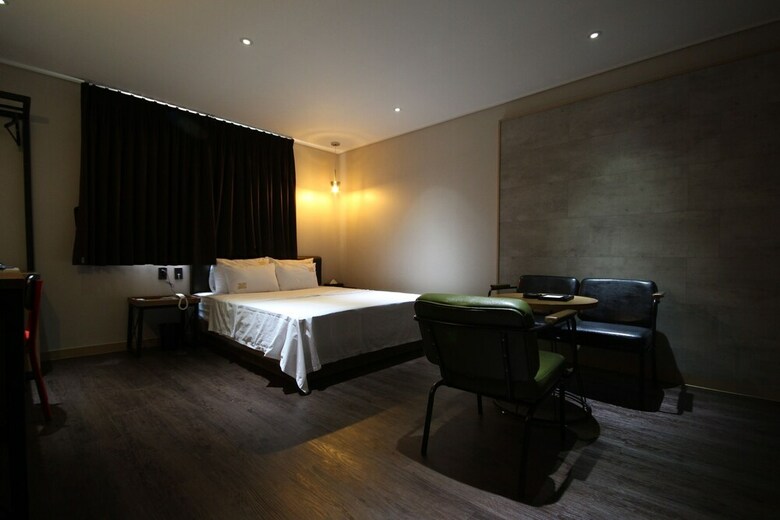 Hotel Youain